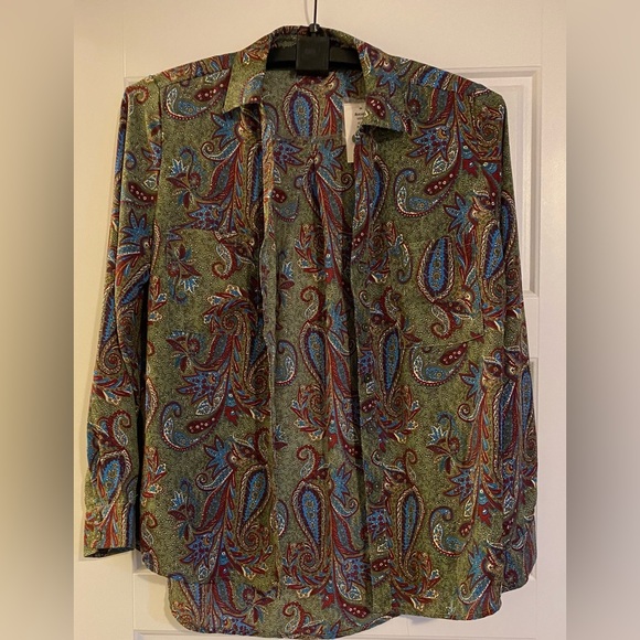 BNWT Rickie’s Patterned Collared
Shirt Medium - Picture 9 of 12